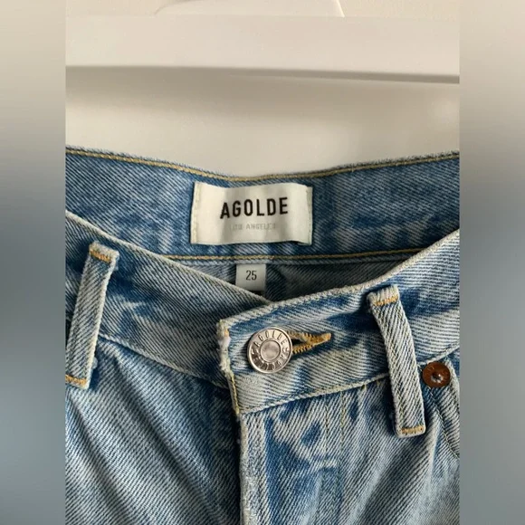 Agolde Parker Vintage Cut Off Short in Swapmeet 25 - Picture 2 of 9